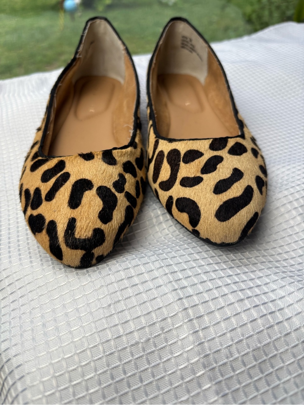 Kelly & Katie Leopard-Print Pointed Toe Flats Genuine Cow Hair & Leather Size 7 - Picture 4 of 13
